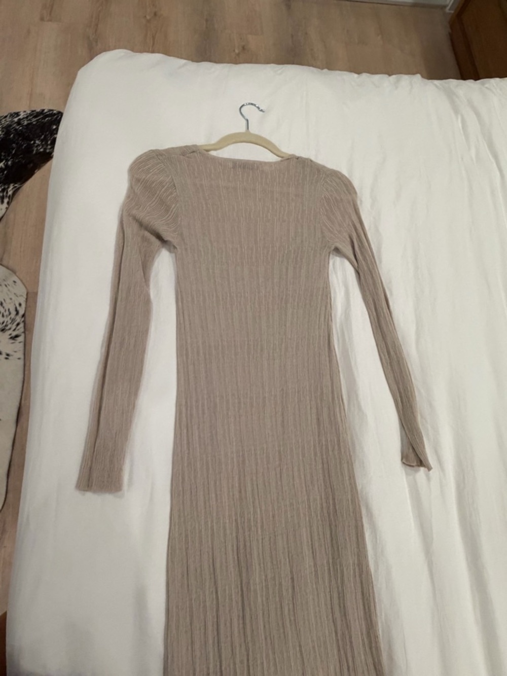 LINEN BLEND KNIT DRESS
SAND / MARL